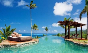 http://hotelsandstyle.com/wp-content/gallery/laucala-island-resort-fiji/thumbs/thumbs_laucala-island-resort-fiji-1.jpg