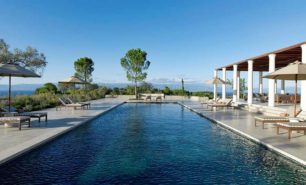 http://hotelsandstyle.com/wp-content/uploads/ngg_featured/amanzoe-agios-panteleimonas-20-306x185.jpg